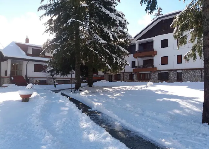 Dei Medici-la Casa Nel Parco Пескассероли